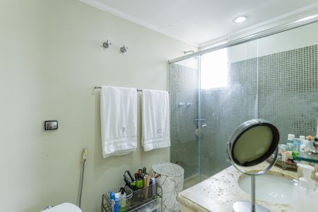 Apartamento à venda com 180m², 4 quartos e 2 vagas Apartamento à venda com 180m², 4 quartos e 2 vagasBanheiro da Suíte