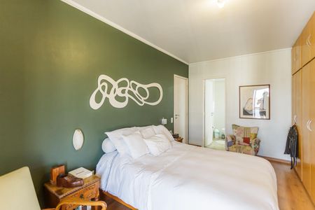 Apartamento à venda com 180m², 4 quartos e 2 vagas Apartamento à venda com 180m², 4 quartos e 2 vagasQuarto Suíte