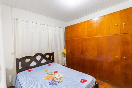 Casa à venda com 200m², 5 quartos e 1 vaga Casa à venda com 200m², 5 quartos e 1 vagaQuarto