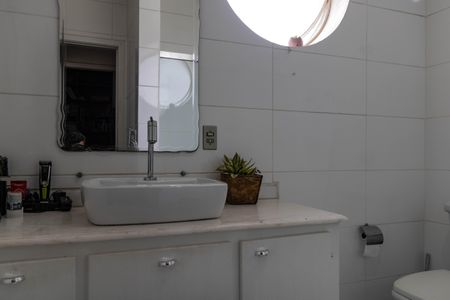 Apartamento à venda com 123m², 3 quartos e 2 vagas Apartamento à venda com 123m², 3 quartos e 2 vagasBanheiro Social