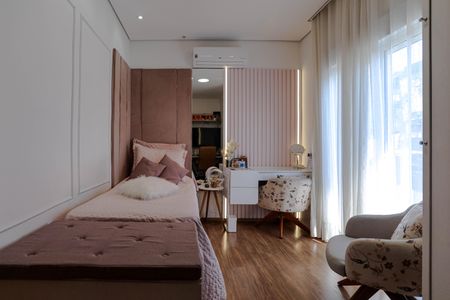 Casa de condomínio para alugar com 240m², 3 quartos e 4 vagas Casa de condomínio para alugar com 240m², 3 quartos e 4 vagasBanheiro da Suíte 1