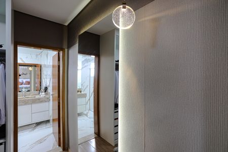 Casa de condomínio para alugar com 240m², 3 quartos e 4 vagas Casa de condomínio para alugar com 240m², 3 quartos e 4 vagasCloset da Suíte 3