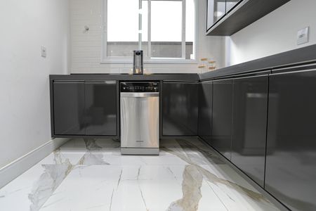 Casa de condomínio para alugar com 240m², 3 quartos e 4 vagas Casa de condomínio para alugar com 240m², 3 quartos e 4 vagasCozinha