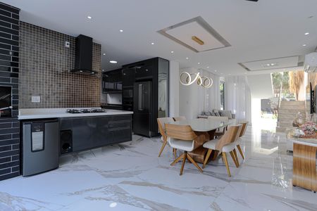 Casa de condomínio para alugar com 240m², 3 quartos e 4 vagas Casa de condomínio para alugar com 240m², 3 quartos e 4 vagasCopa