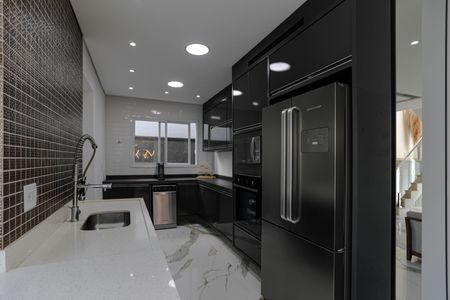 Casa de condomínio para alugar com 240m², 3 quartos e 4 vagas Casa de condomínio para alugar com 240m², 3 quartos e 4 vagasCozinha