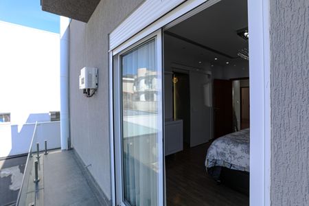 Casa de condomínio para alugar com 240m², 3 quartos e 4 vagas Casa de condomínio para alugar com 240m², 3 quartos e 4 vagasSacada da Suíte 3