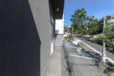 Casa de condomínio para alugar com 240m², 3 quartos e 4 vagas Casa de condomínio para alugar com 240m², 3 quartos e 4 vagasSacada da Suíte 1