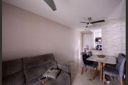 Sala  de apartamento à venda com 2 quartos, 57m² em Vila Gumercindo, São Paulo