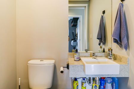 Apartamento à venda com 61m², 2 quartos e 1 vagaBanheiro social