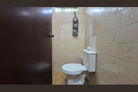 Casa à venda com 240m², 4 quartos e 3 vagasLavabo