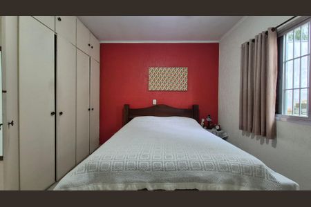 Casa à venda com 240m², 4 quartos e 3 vagasSuíte