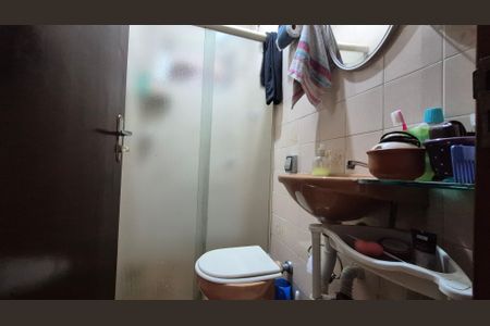 Casa à venda com 240m², 4 quartos e 3 vagasBanheiro - Fundos