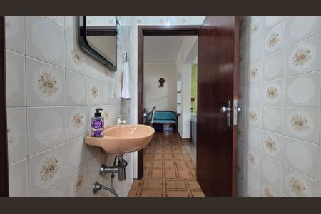 Casa à venda com 240m², 4 quartos e 3 vagasLavabo