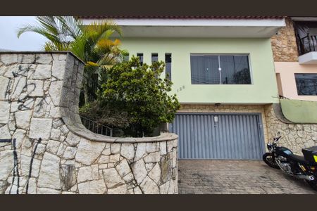 Casa à venda com 240m², 4 quartos e 3 vagasFachada
