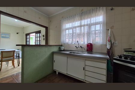 Casa à venda com 240m², 4 quartos e 3 vagasCozinha