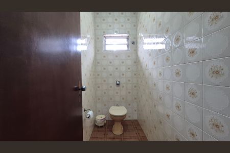 Casa à venda com 240m², 4 quartos e 3 vagasLavabo