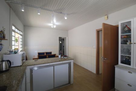 Casa à venda com 153m², 3 quartos e 7 vagasCozinha