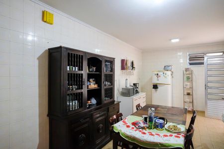 Casa à venda com 180m², 3 quartos e 2 vagasCozinha