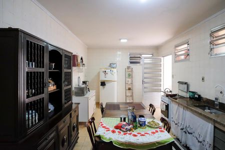 Casa à venda com 180m², 3 quartos e 2 vagasCozinha