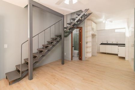 Sala de casa de condomínio à venda com 1 quarto, 65m² em Ipanema, Porto Alegre