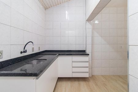 Casa de condomínio à venda com 65m², 1 quarto e 1 vagaCozinha e Área de Serviço