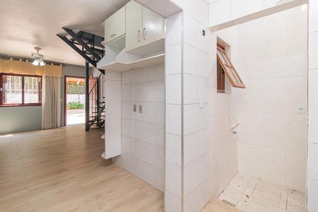 Casa de condomínio à venda com 65m², 1 quarto e 1 vagaCozinha e Área de Serviço