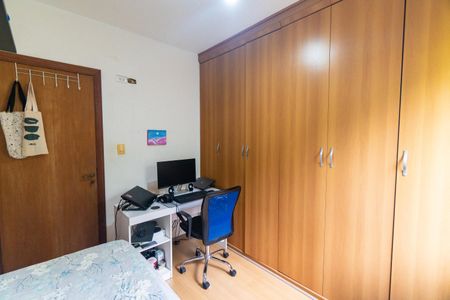 Apartamento à venda com 92m², 3 quartos e 1 vagaQuarto 2