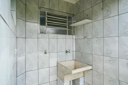 Casa à venda com 122m², 2 quartos e 1 vagaÁrea de serviço