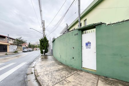 Casa à venda com 122m², 2 quartos e 1 vagaFachada + plaquinha
