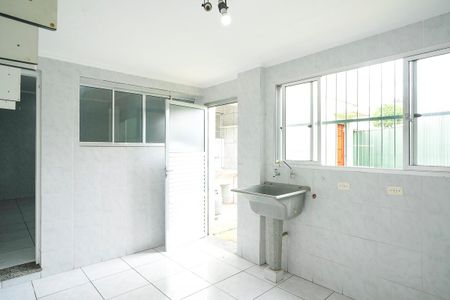 Casa à venda com 122m², 2 quartos e 1 vagaÁrea de serviço