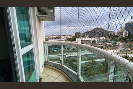 Apartamento à venda com 83m², 3 quartos e 2 vagas Apartamento à venda com 83m², 3 quartos e 2 vagasSacada da Suíte 1