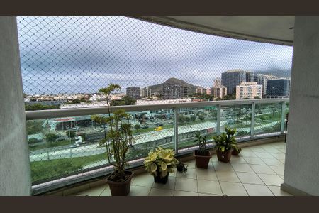 Apartamento à venda com 83m², 3 quartos e 2 vagas Apartamento à venda com 83m², 3 quartos e 2 vagasVaranda