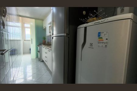 Apartamento à venda com 83m², 3 quartos e 2 vagas Apartamento à venda com 83m², 3 quartos e 2 vagasCozinha e Área de Serviço