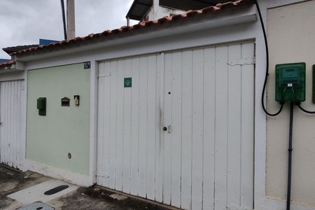 Casa de condomínio à venda com 95m², 2 quartos e 2 vagas Casa de condomínio à venda com 95m², 2 quartos e 2 vagasFachada