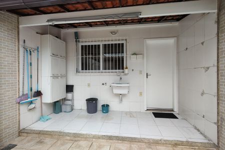 Casa de condomínio à venda com 95m², 2 quartos e 2 vagas Casa de condomínio à venda com 95m², 2 quartos e 2 vagasÁrea de Serviço