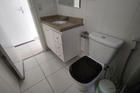 Casa de condomínio à venda com 95m², 2 quartos e 2 vagas Casa de condomínio à venda com 95m², 2 quartos e 2 vagasBanheiro da Suíte 2