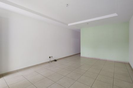 Casa de condomínio à venda com 95m², 2 quartos e 2 vagas Casa de condomínio à venda com 95m², 2 quartos e 2 vagasSala