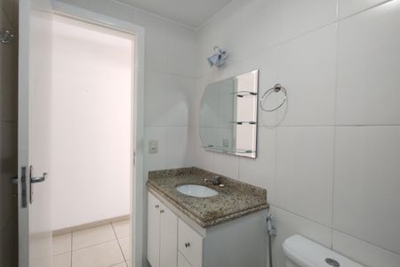 Casa de condomínio à venda com 95m², 2 quartos e 2 vagas Casa de condomínio à venda com 95m², 2 quartos e 2 vagasBanheiro Social