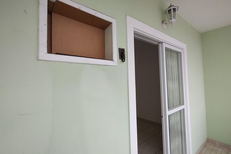 Casa de condomínio à venda com 95m², 2 quartos e 2 vagas Casa de condomínio à venda com 95m², 2 quartos e 2 vagasVaranda do Quarto Suíte 1