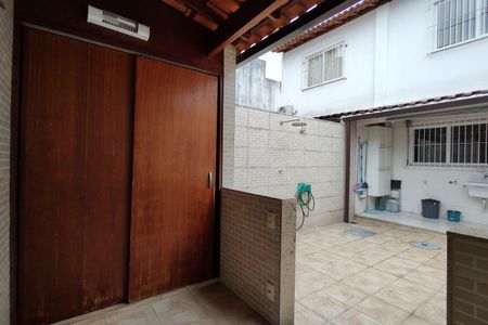 Casa de condomínio à venda com 95m², 2 quartos e 2 vagas Casa de condomínio à venda com 95m², 2 quartos e 2 vagasÁrea de Serviço