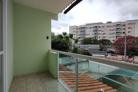 Casa de condomínio à venda com 95m², 2 quartos e 2 vagas Casa de condomínio à venda com 95m², 2 quartos e 2 vagasVaranda do Quarto Suíte 1