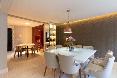 Apartamento à venda com 180m², 3 quartos e 3 vagasSala