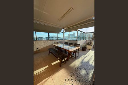 Apartamento à venda com 234m², 4 quartos e 3 vagasCobertura