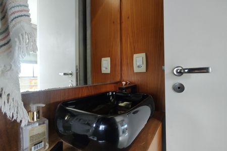 Apartamento à venda com 234m², 4 quartos e 3 vagas Apartamento à venda com 234m², 4 quartos e 3 vagasLavabo