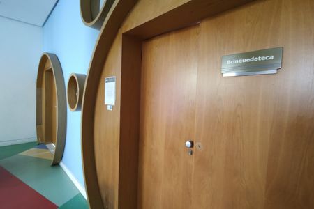 Apartamento à venda com 234m², 4 quartos e 3 vagas Apartamento à venda com 234m², 4 quartos e 3 vagasBrinquedoteca