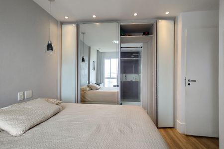 Apartamento à venda com 234m², 4 quartos e 3 vagas Apartamento à venda com 234m², 4 quartos e 3 vagasSuíte