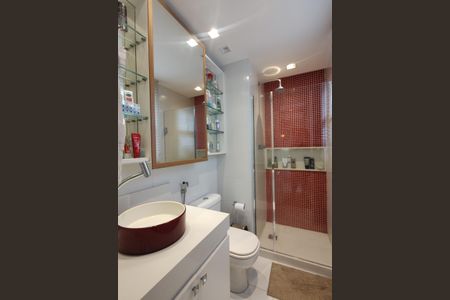 Apartamento à venda com 234m², 4 quartos e 3 vagasBanheiro da Suíte 2