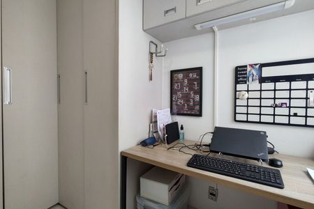 Apartamento à venda com 234m², 4 quartos e 3 vagas Apartamento à venda com 234m², 4 quartos e 3 vagasQuarto