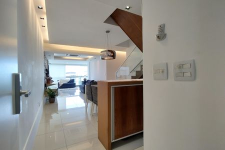 Apartamento à venda com 234m², 4 quartos e 3 vagas Apartamento à venda com 234m², 4 quartos e 3 vagasSala