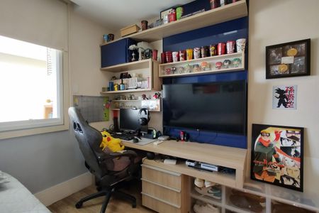 Apartamento à venda com 234m², 4 quartos e 3 vagas Apartamento à venda com 234m², 4 quartos e 3 vagasQuarto 2